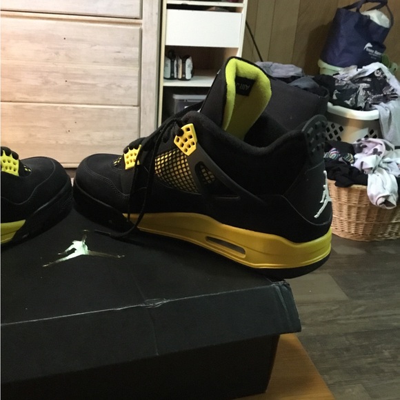 Jordan retro 4 thunder - Picture 5 of 6